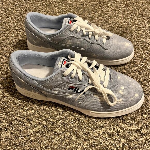 Fila Grey And White Retro Tennis Shoes, size: 11 1/2 - Picture 1 of 6